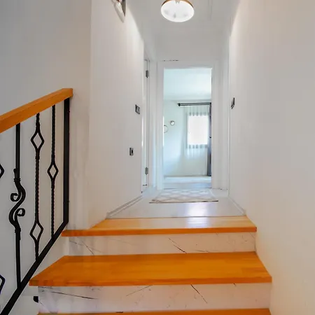 Villa Rengin Stone House