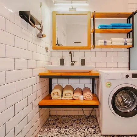 Villa Rengin Stone House