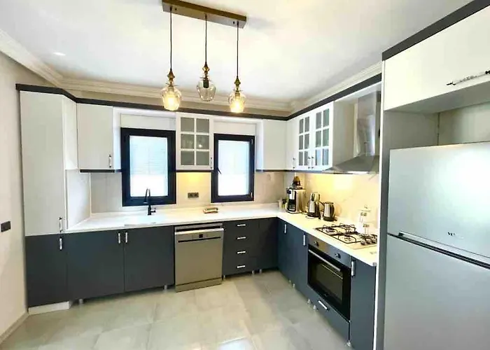 Вилла Rengin Stone House