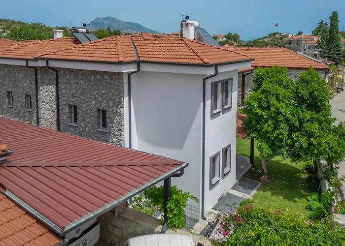 Rengin Stone House *