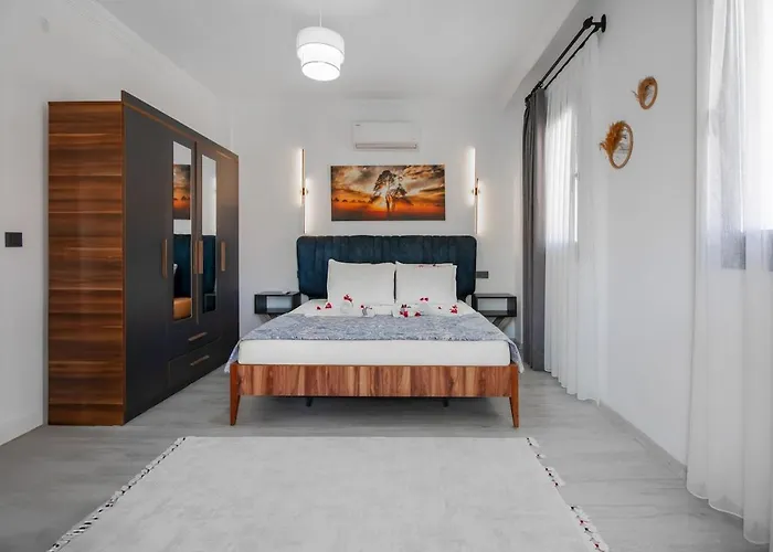 Rengin Stone House *