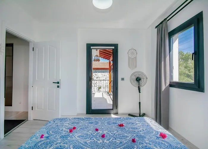 Вилла Rengin Stone House