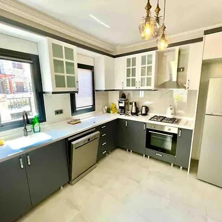 Rengin Stone House Вилла