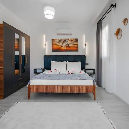 Rengin Stone House *