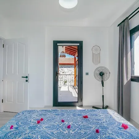 Villa Rengin Stone House